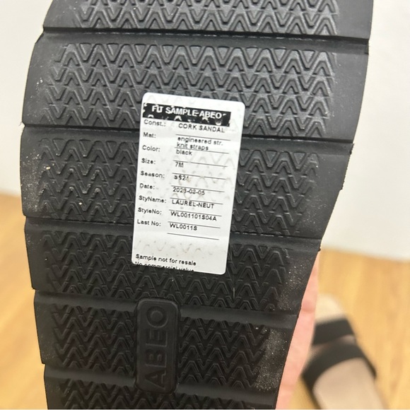 ABEO black sandals size 7 - Picture 4 of 4